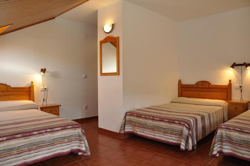 Hotel Castillo D'Acher Siresa ภายนอก รูปภาพ