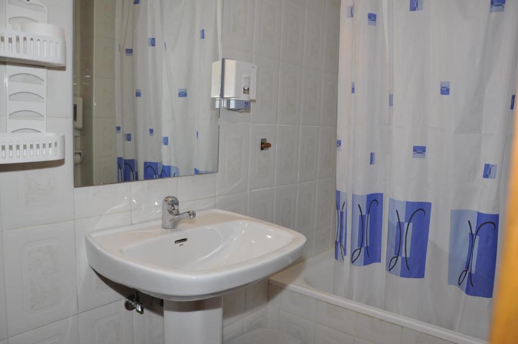 Hotel Castillo D'Acher Siresa ภายนอก รูปภาพ