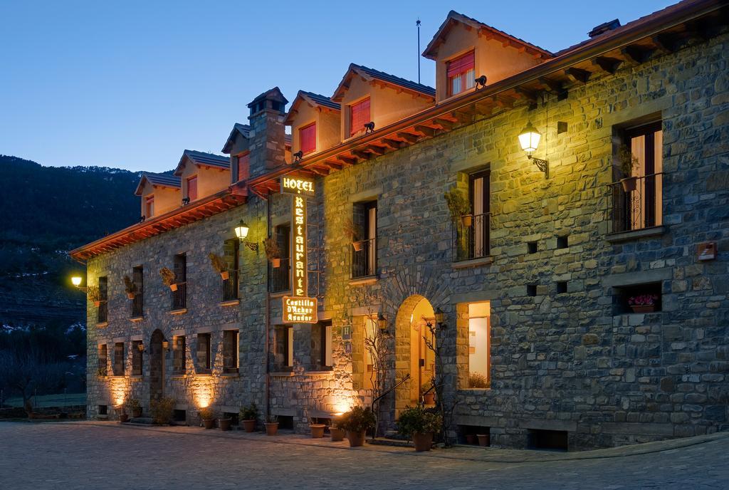 Hotel Castillo D'Acher Siresa ภายนอก รูปภาพ