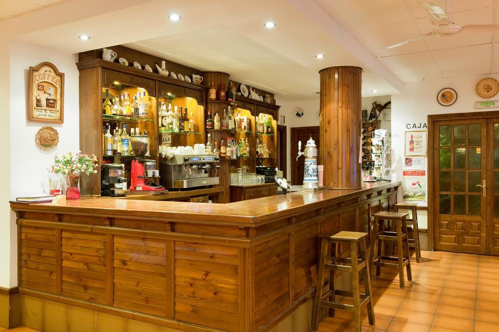 Hotel Castillo D'Acher Siresa ภายนอก รูปภาพ